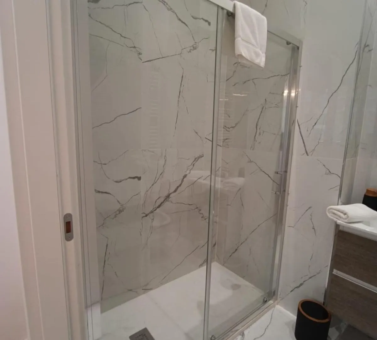 Be-C0 Centrale New Double Suite Milan Guest house